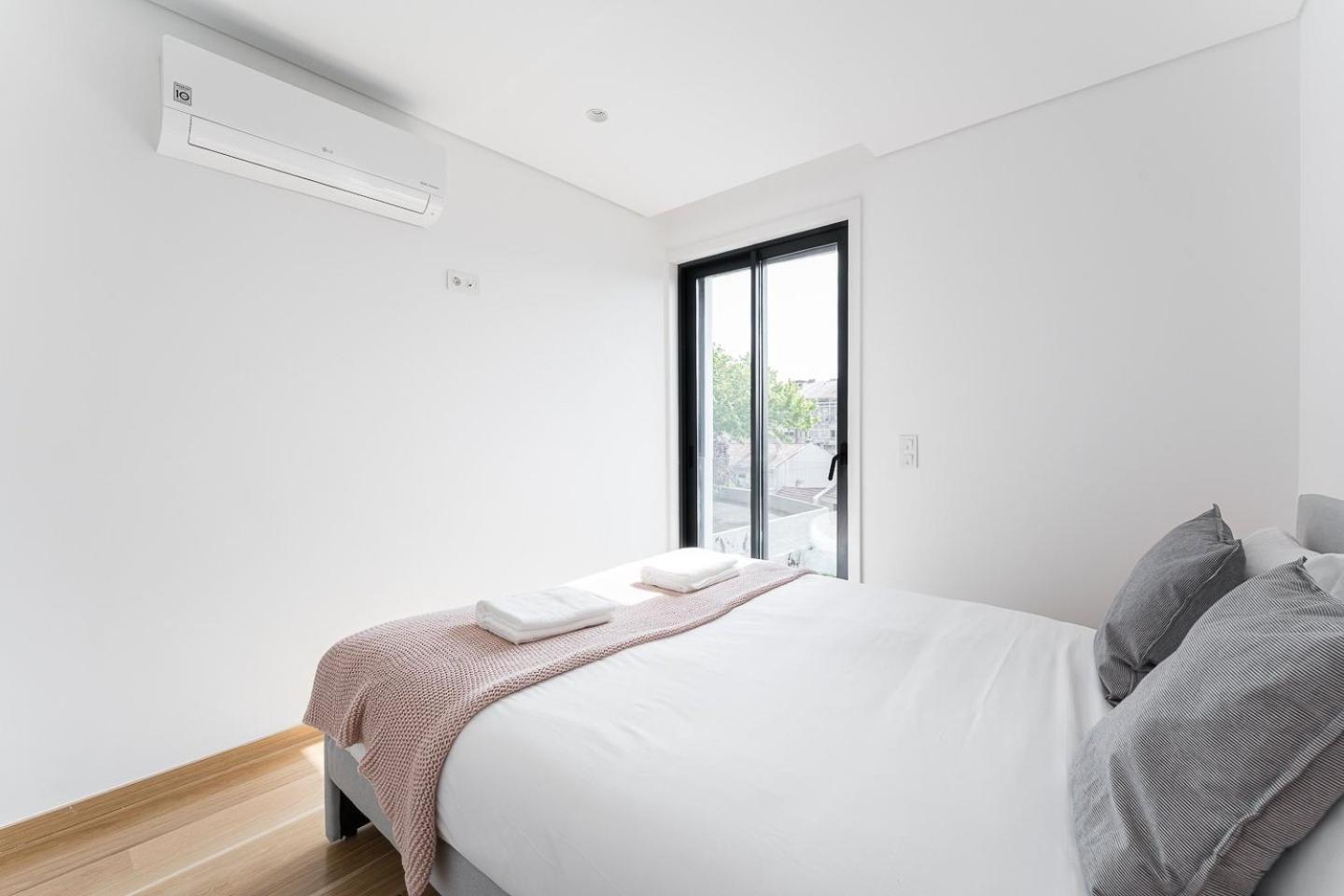 Guestready - Poet'S Modern Retreat Apartment Порто Екстериор снимка