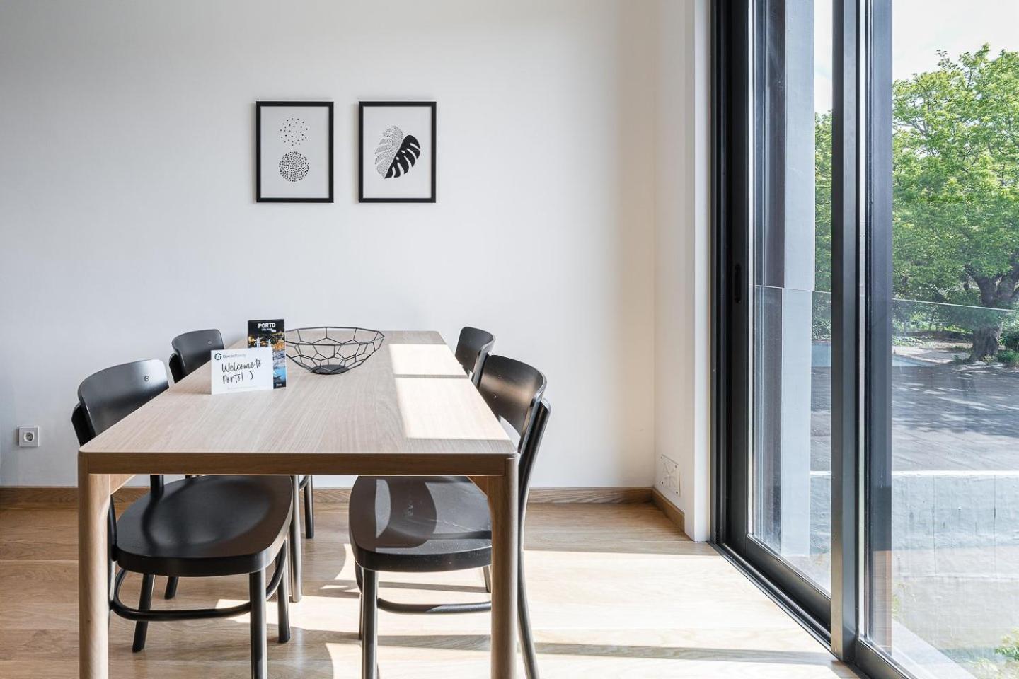 Guestready - Poet'S Modern Retreat Apartment Порто Екстериор снимка